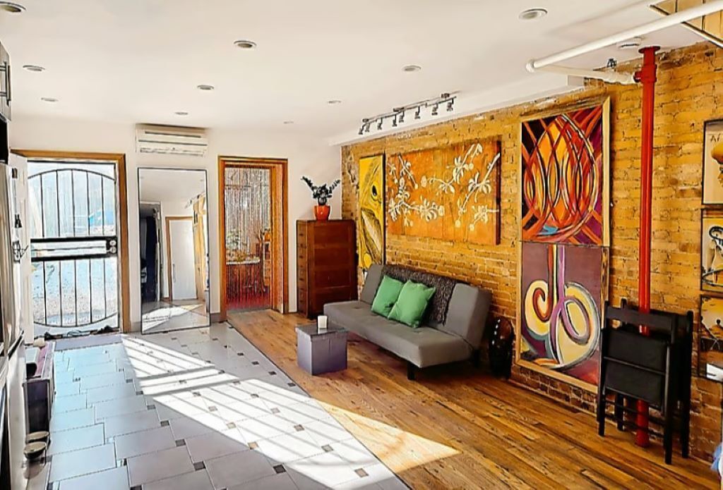 Photo of Livingroom in Bedford-Stuyvesant