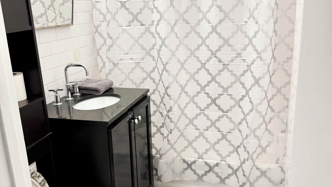 Photo of Bathroom in Uptown