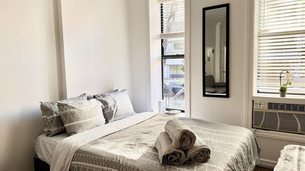 Photo of Bedroom in Uptown