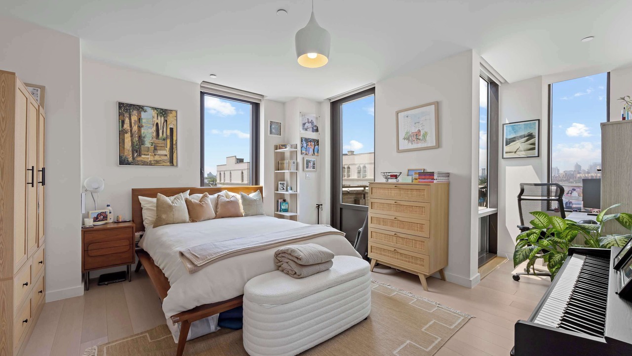 Photo of Bedroom in Greenpoint