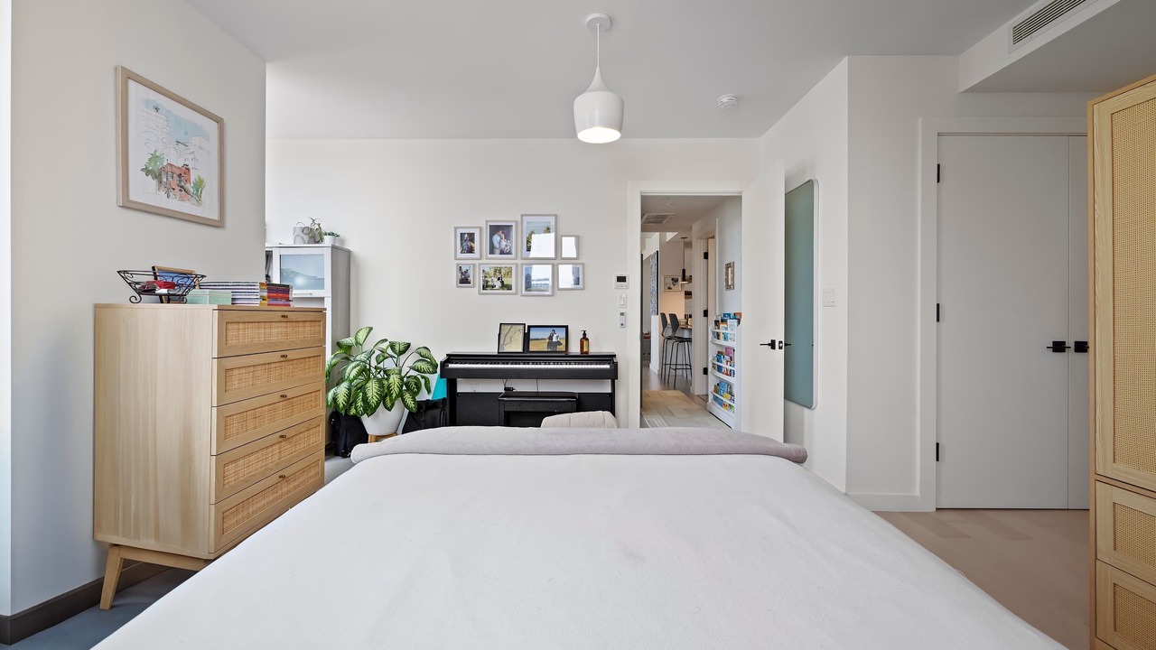 Photo of Bedroom in Greenpoint