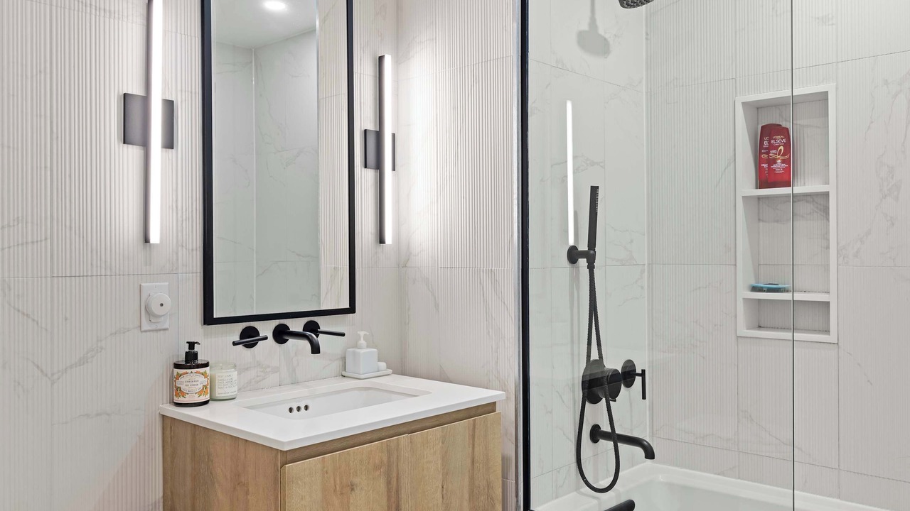 Photo of Bathroom in Greenpoint