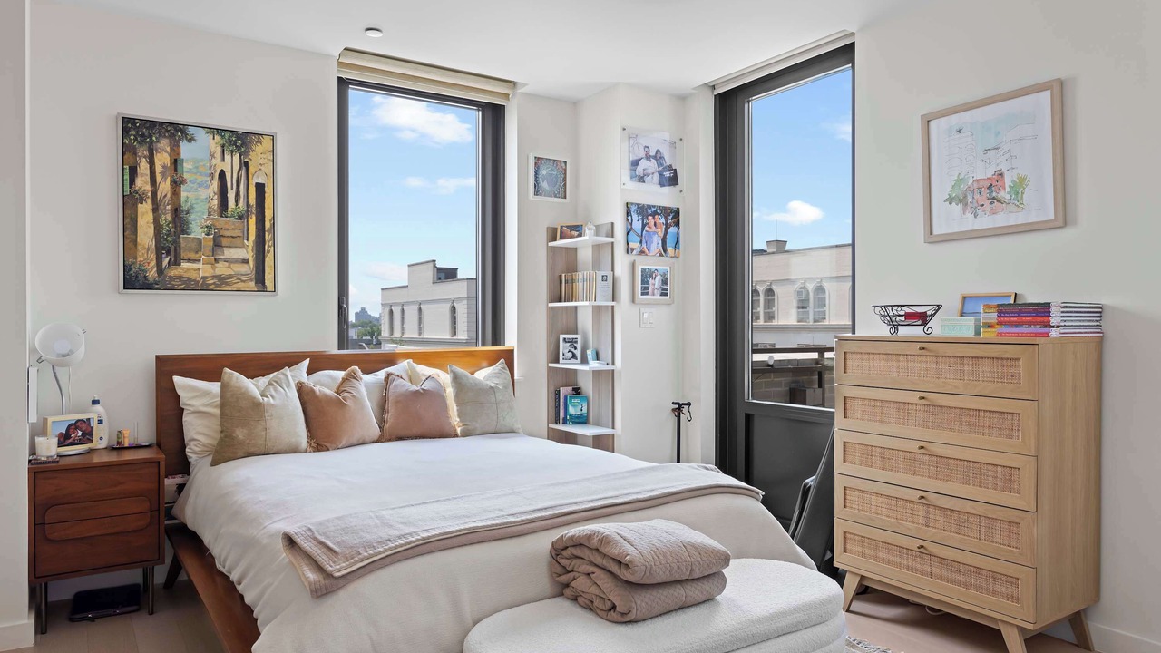 Photo of Bedroom in Greenpoint