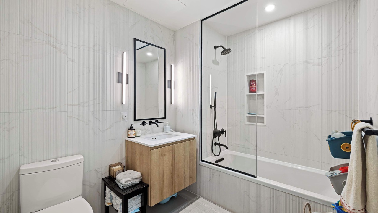 Photo of Bathroom in Greenpoint