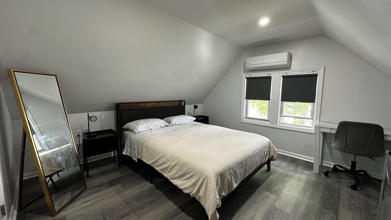 Photo of Bedroom in Queens