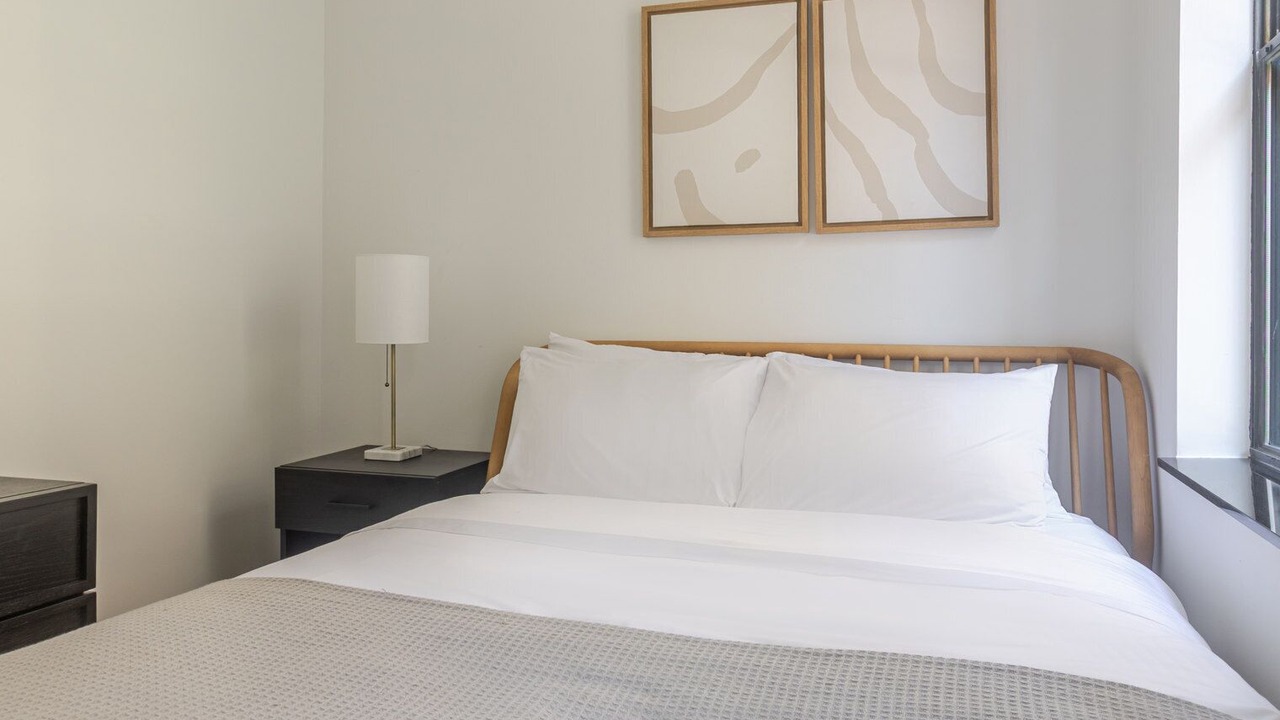 Photo of Bedroom in Chinatown