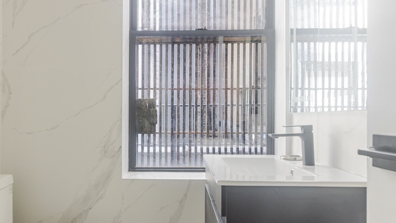 Photo of Bathroom in Chinatown