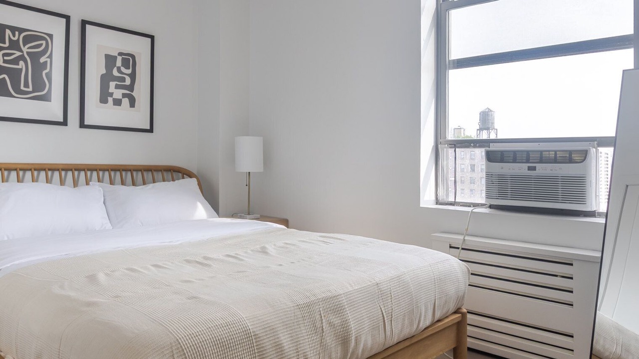 Photo of Bedroom in Bloomingdale