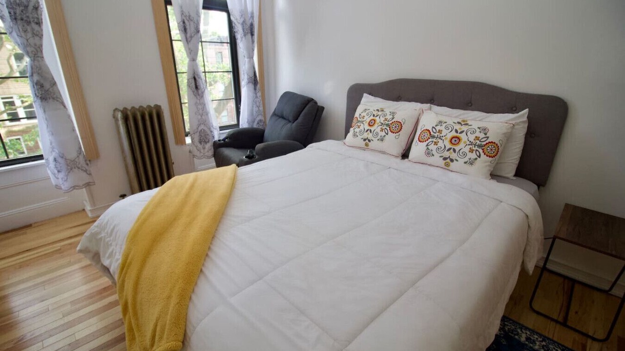Photo of Bedroom in Bedford-Stuyvesant