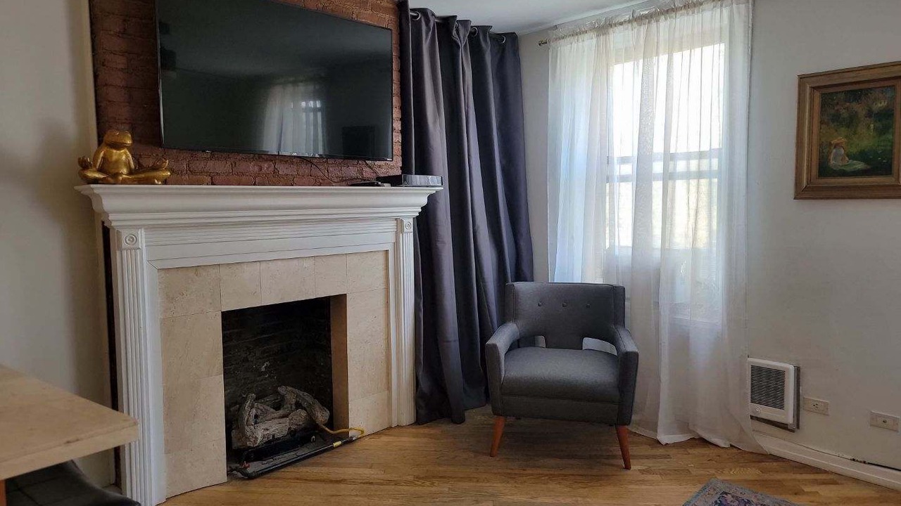 Photo of Livingroom in Ukrainian Village