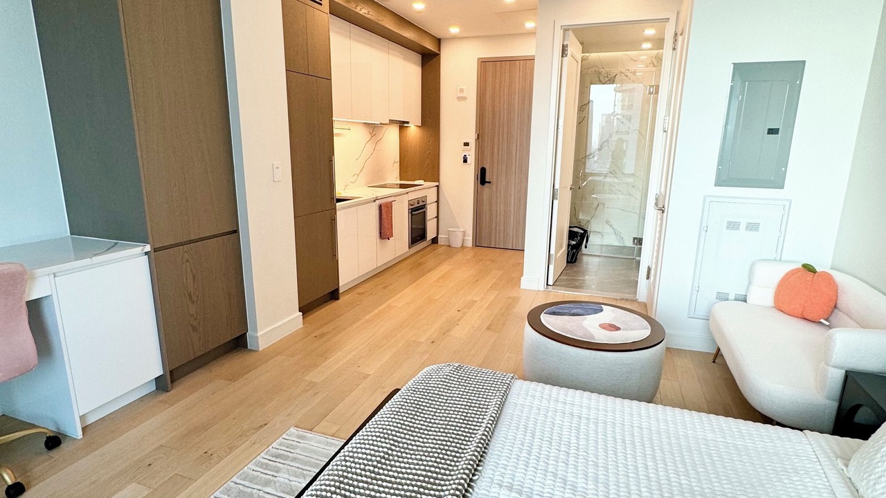 Photo of Bedroom in Hunters Point