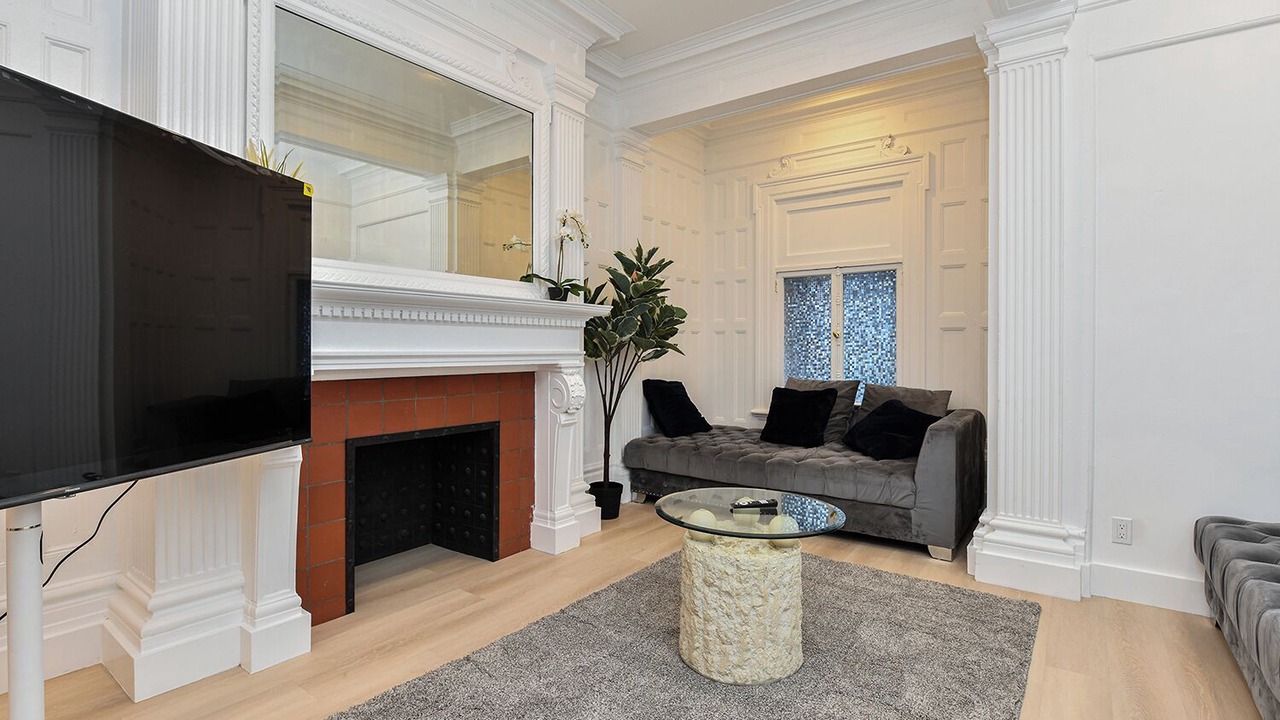 Photo of Livingroom in Upper West Side