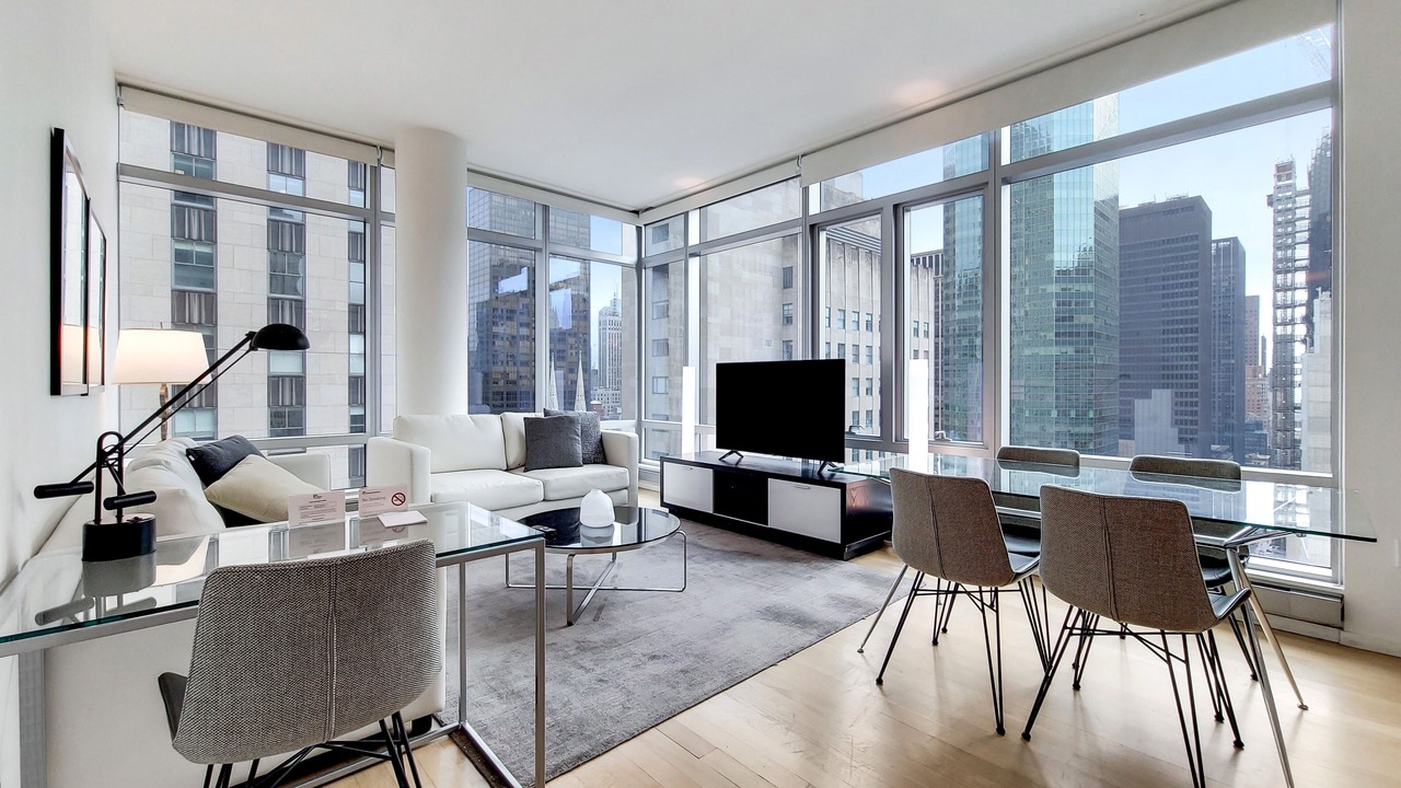 Photo of Livingroom in Midtown East