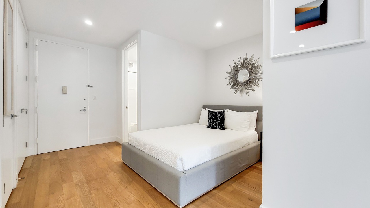 Photo of Bedroom in Financial District