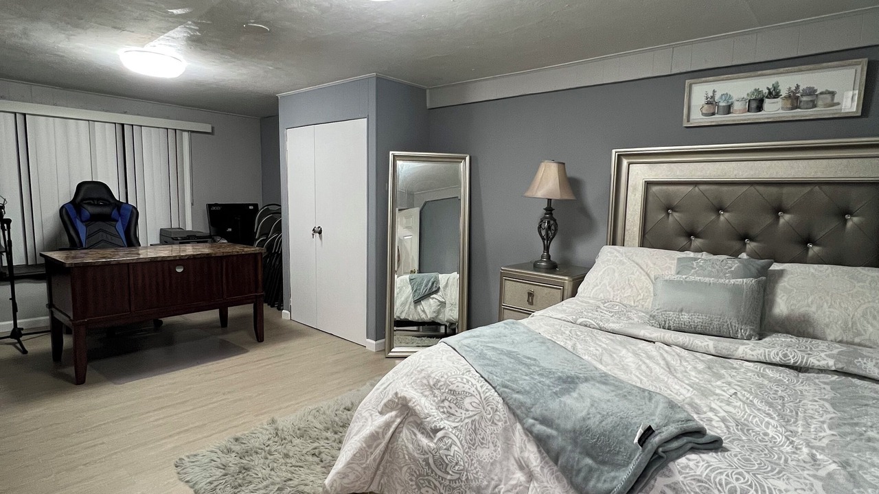 Photo of Bedroom in Queens