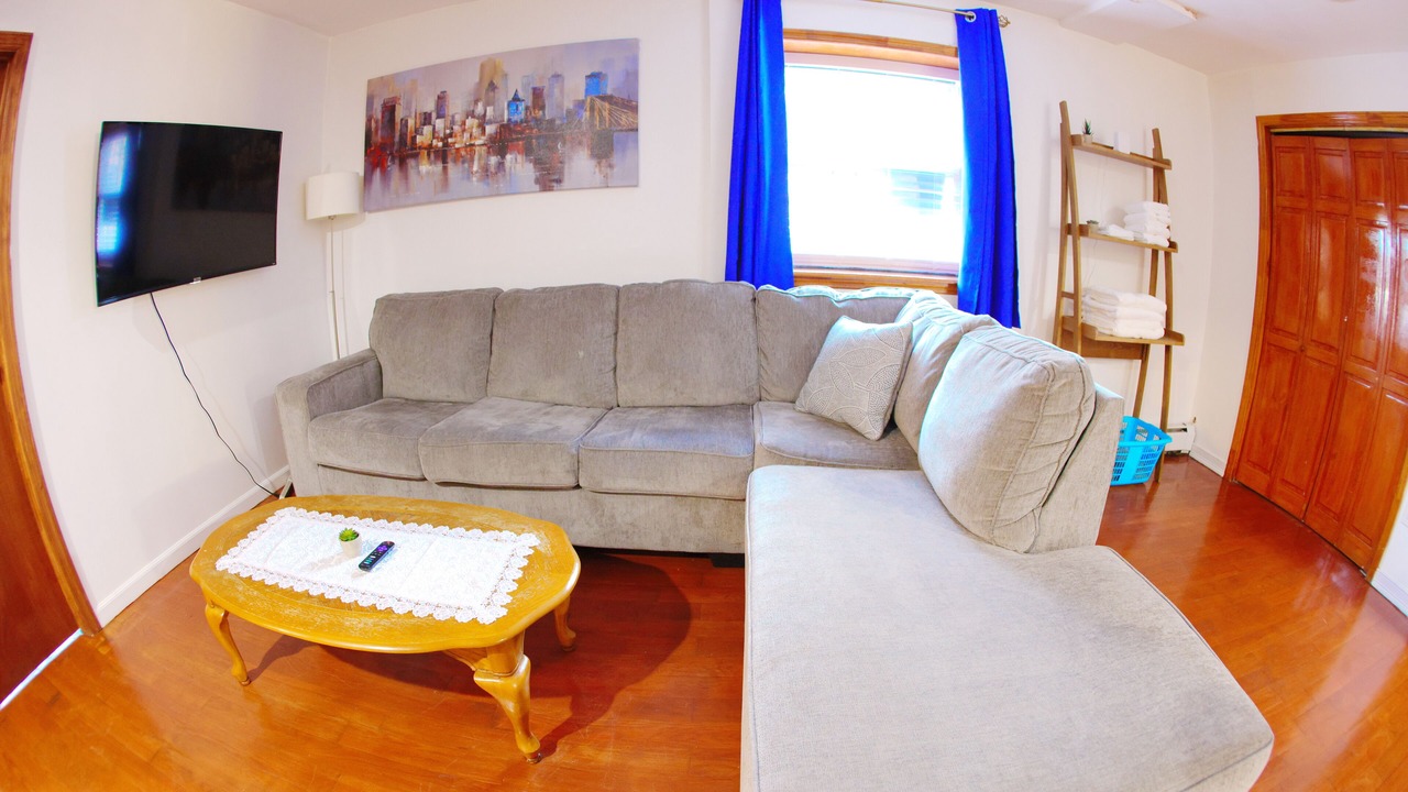 Photo of Livingroom in Westchester Square