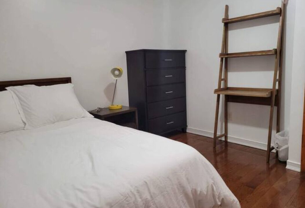 Photo of Bedroom in Westchester Square