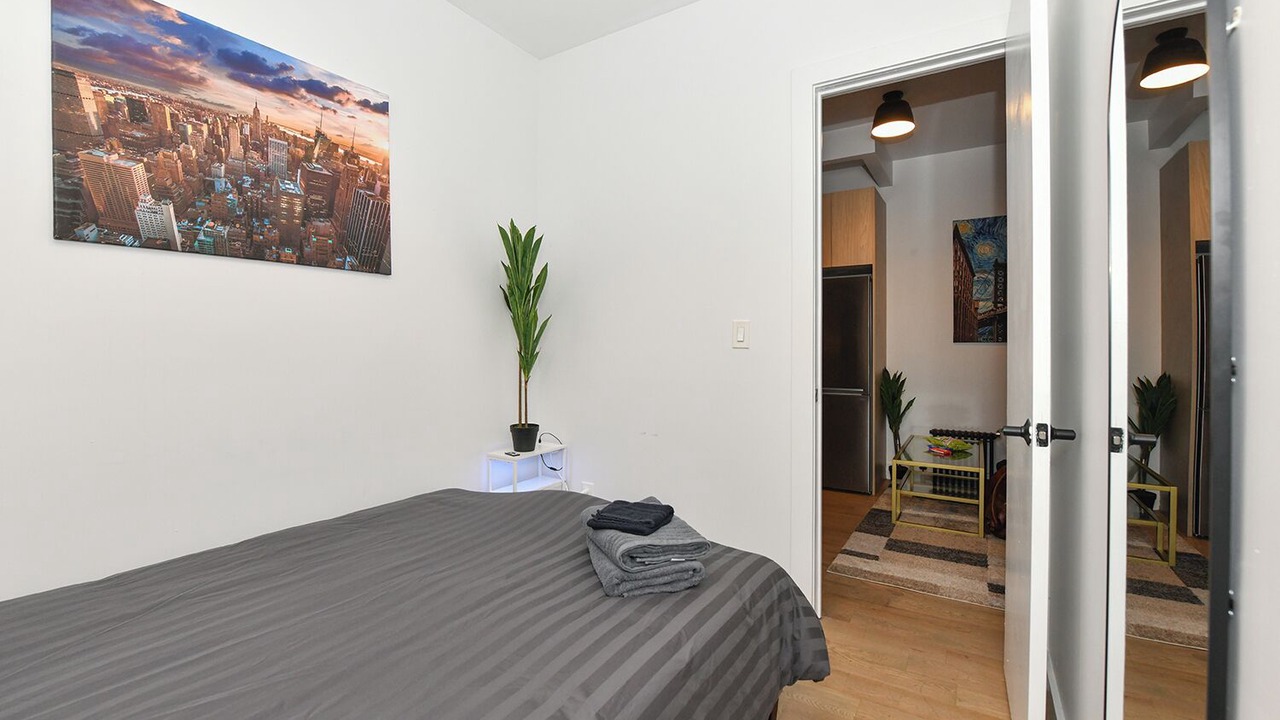 Photo of Bedroom in Midtown South