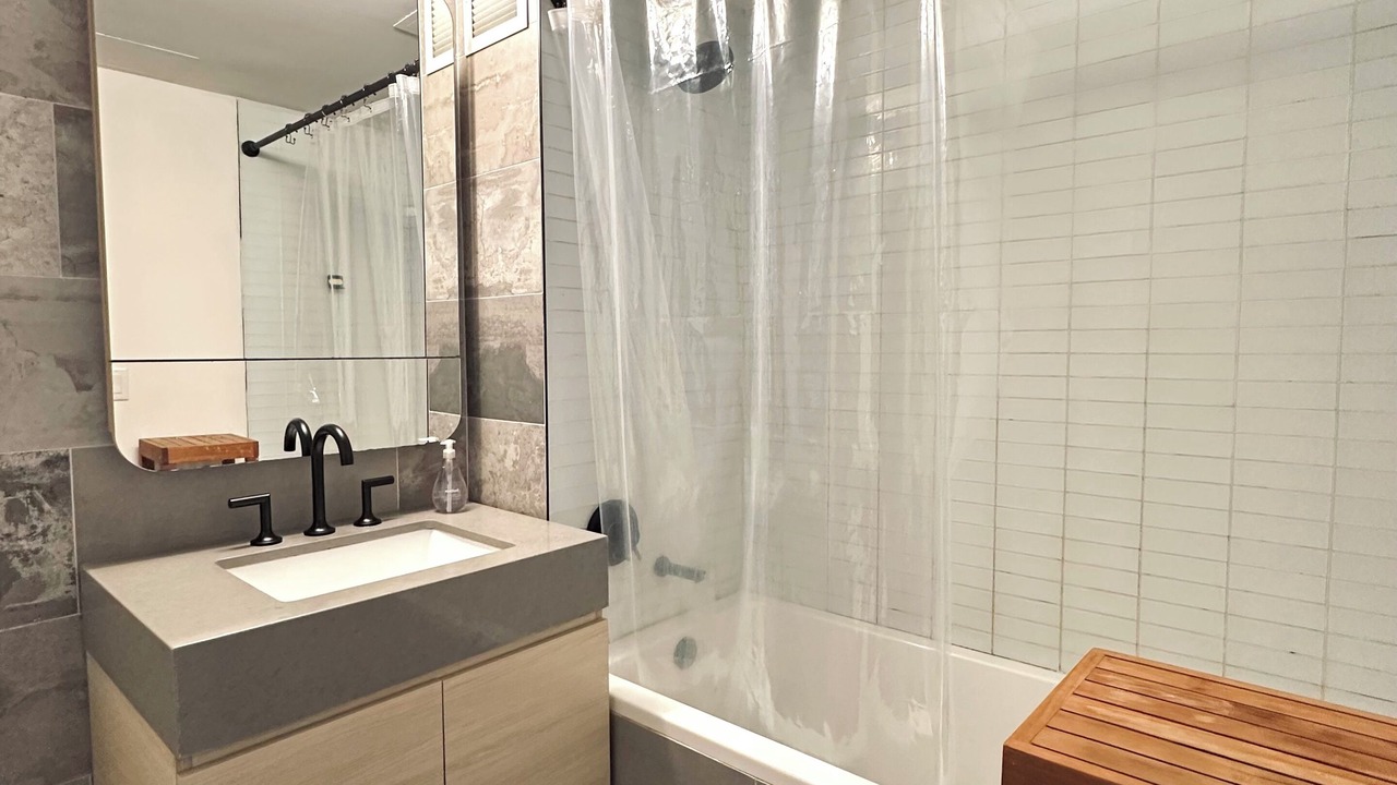 Photo of Bathroom in Greenpoint