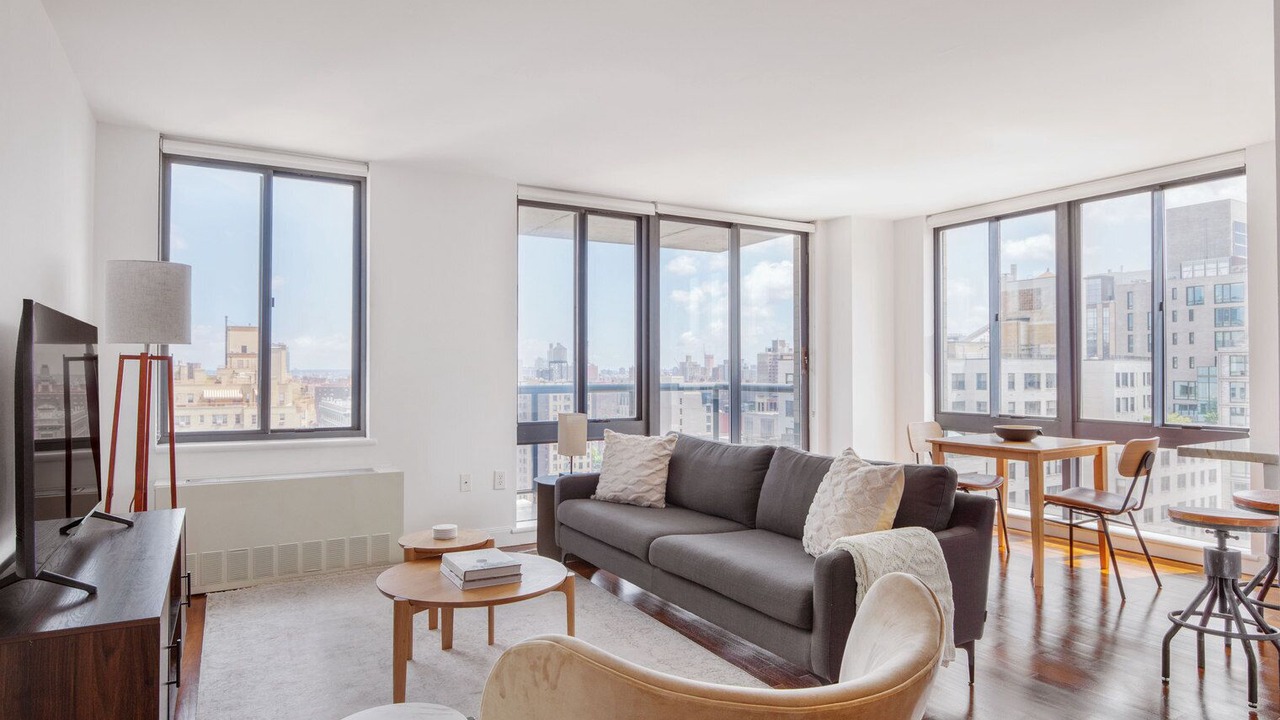 Photo of Livingroom in Gramercy