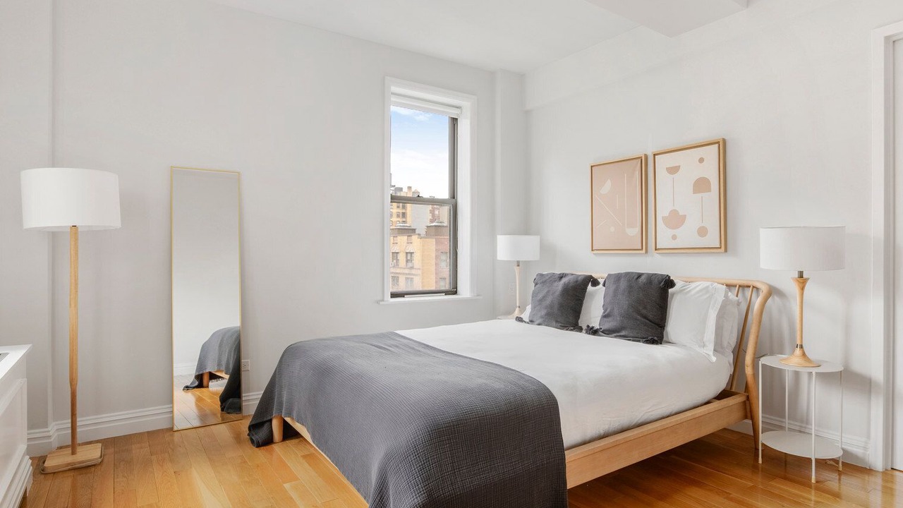 Photo of Bedroom in Lincoln Square