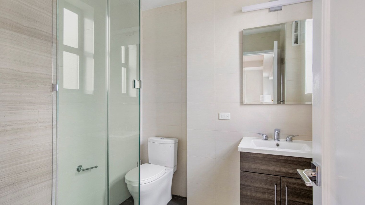 Photo of Bathroom in Lincoln Square