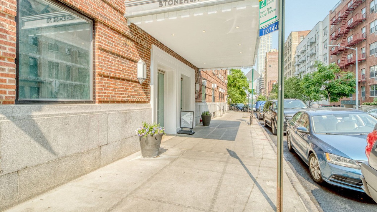 Photo of Outdoor in Lincoln Square