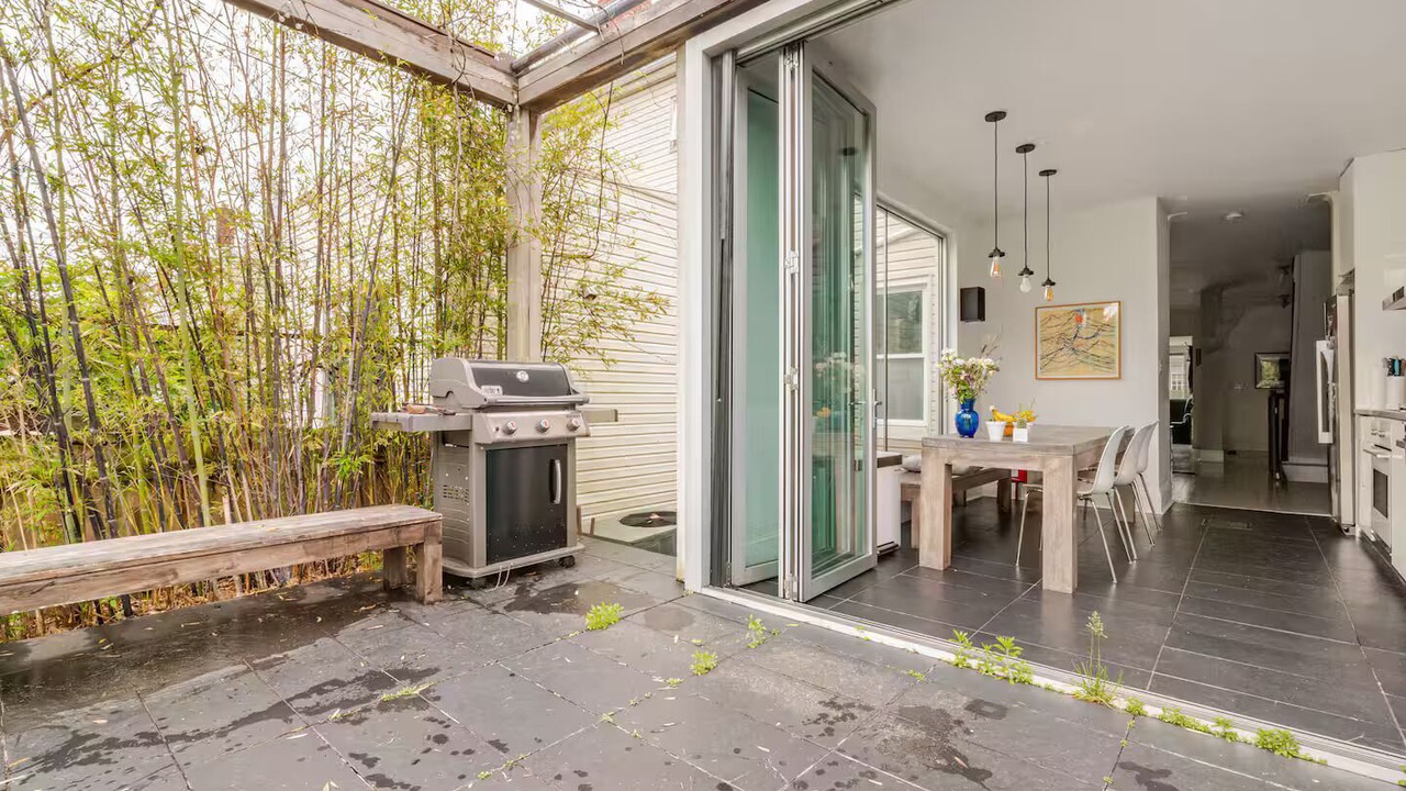 Photo of Outdoor in Kensington