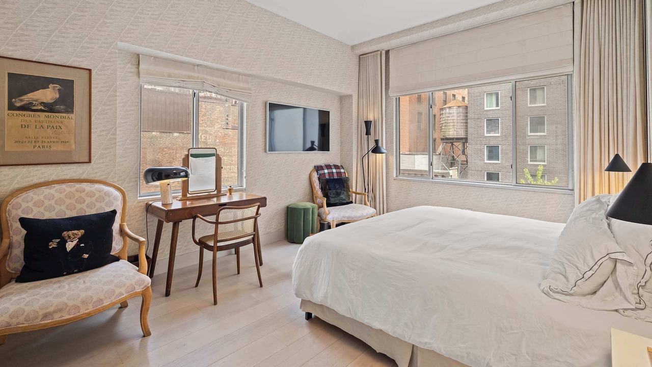 Photo of Bedroom in Financial District
