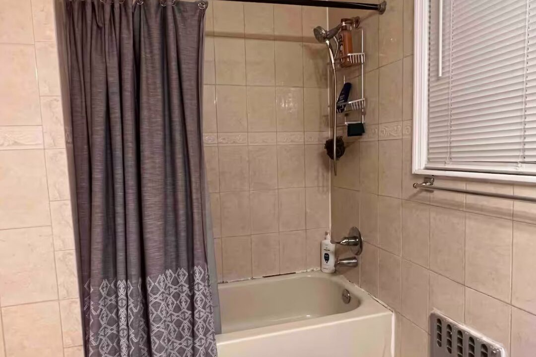 Photo of Bathroom in Clason Point