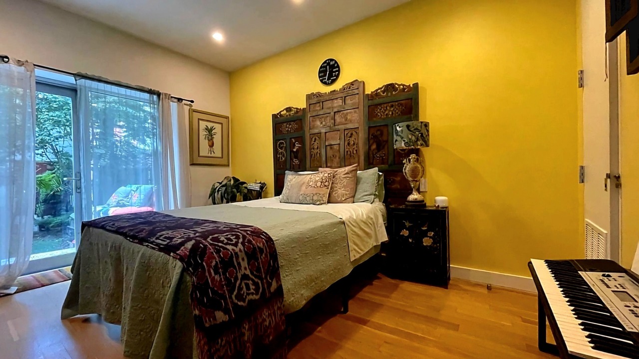 Photo of Bedroom in Greenpoint