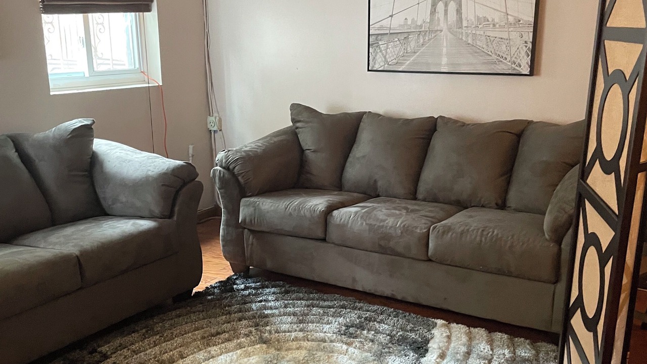 Photo of Livingroom in Pelham Gardens