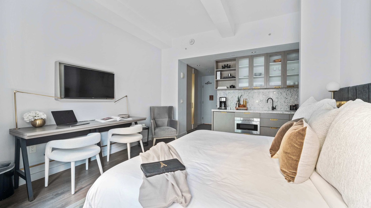 Photo of Bedroom in Financial District