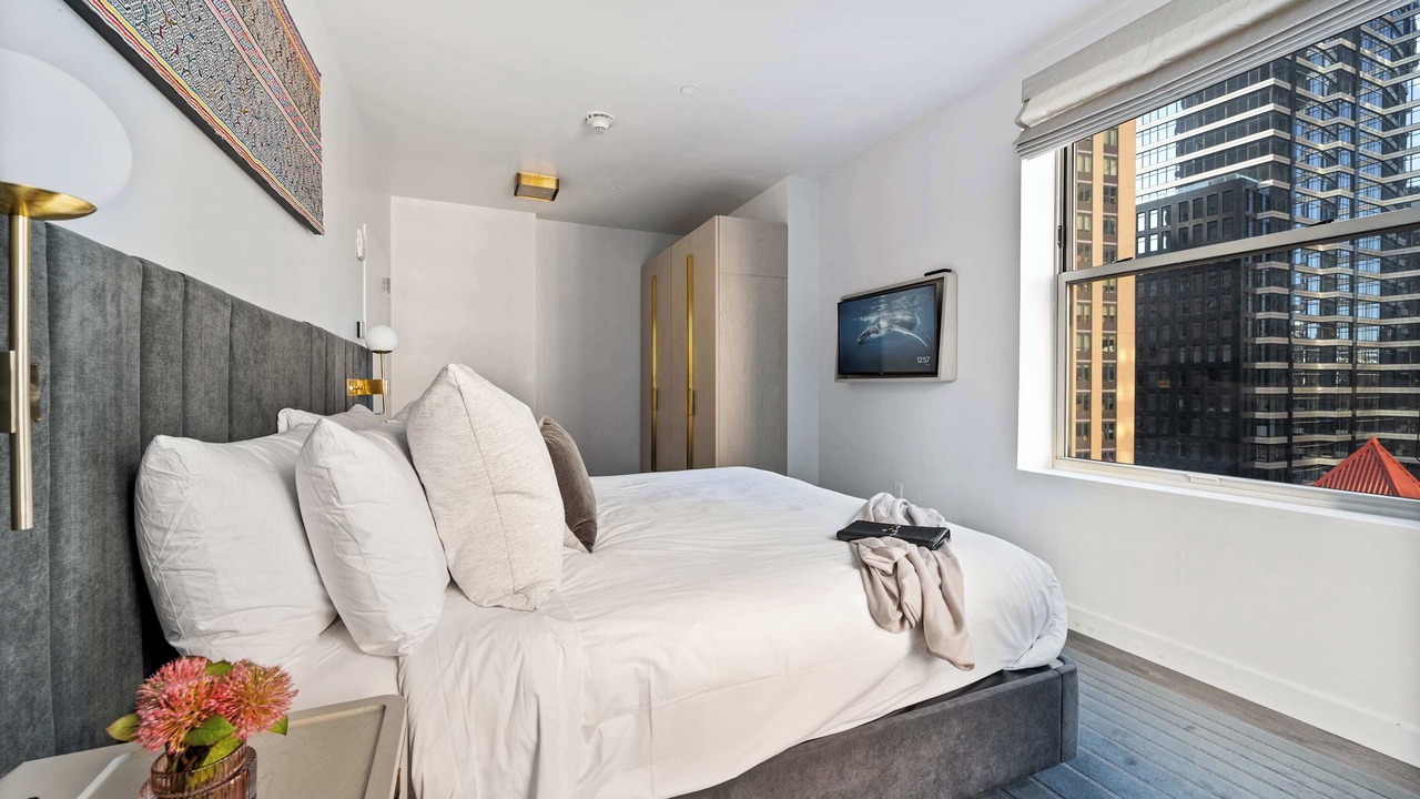 Photo of Bedroom in Financial District