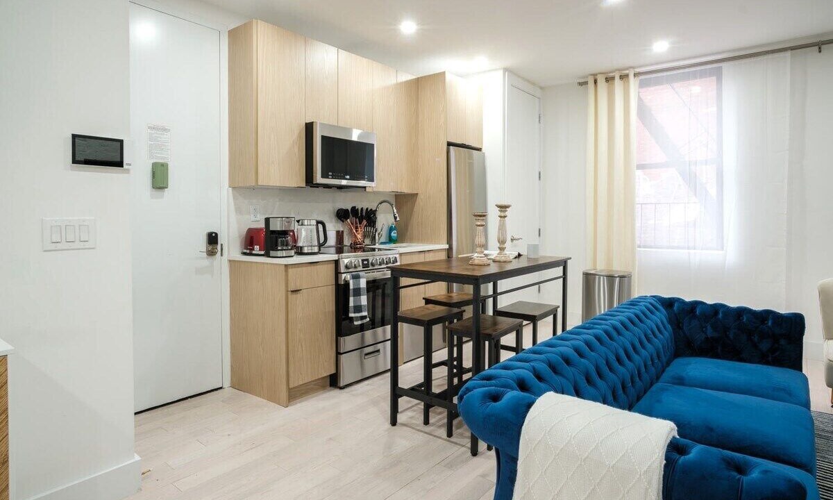 Photo of Livingroom in Ukrainian Village