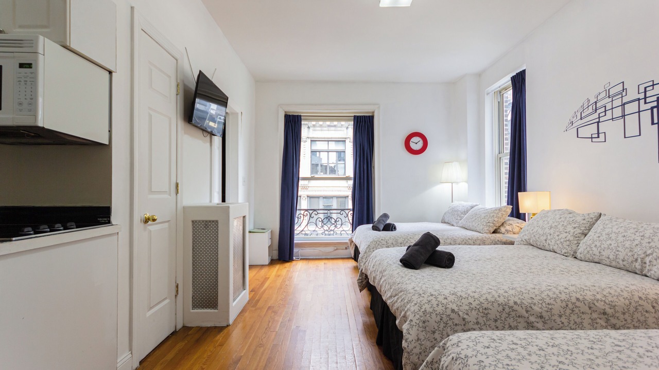 Photo of Bedroom in Koreatown