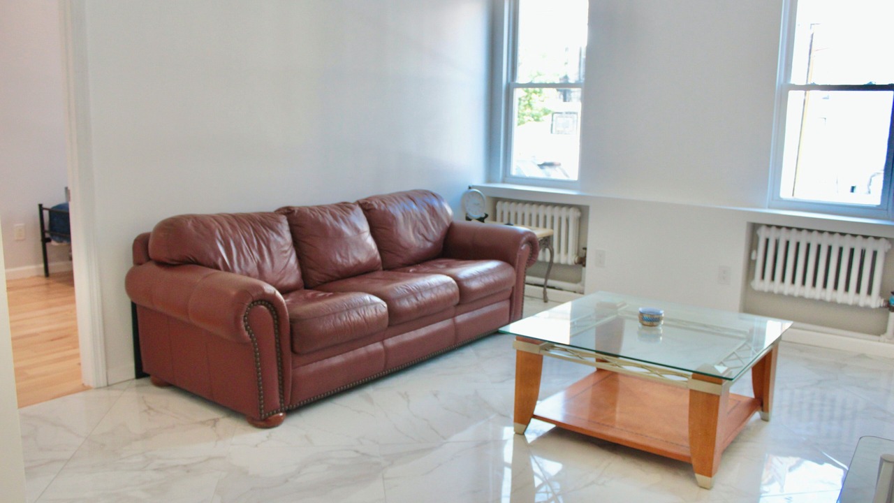 Photo of Livingroom in Queens