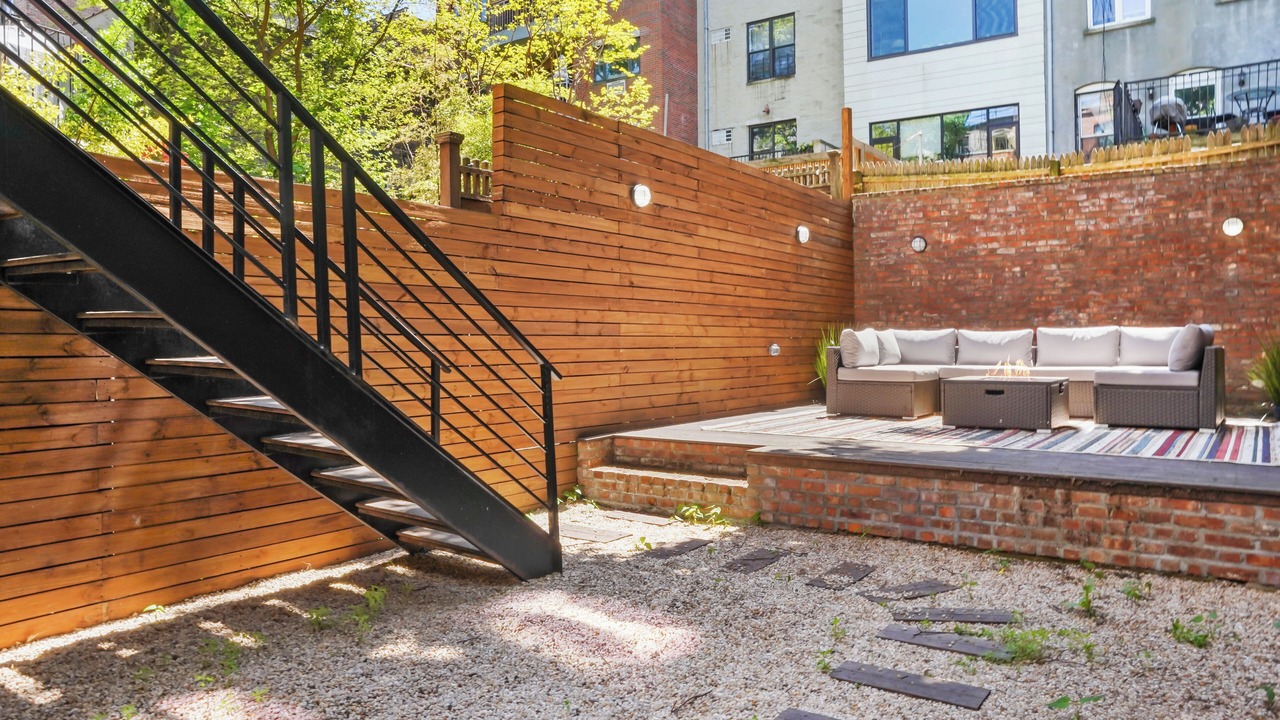 Photo of Patio Balcony in Upper Manhattan