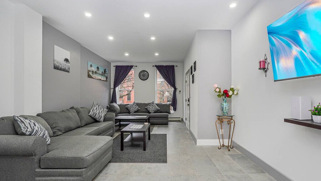 Photo of Livingroom in Bedford-Stuyvesant