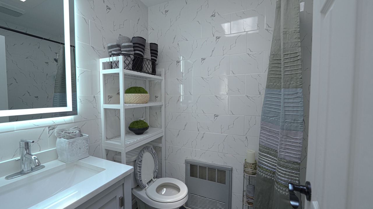 Photo of Bathroom in Canarsie