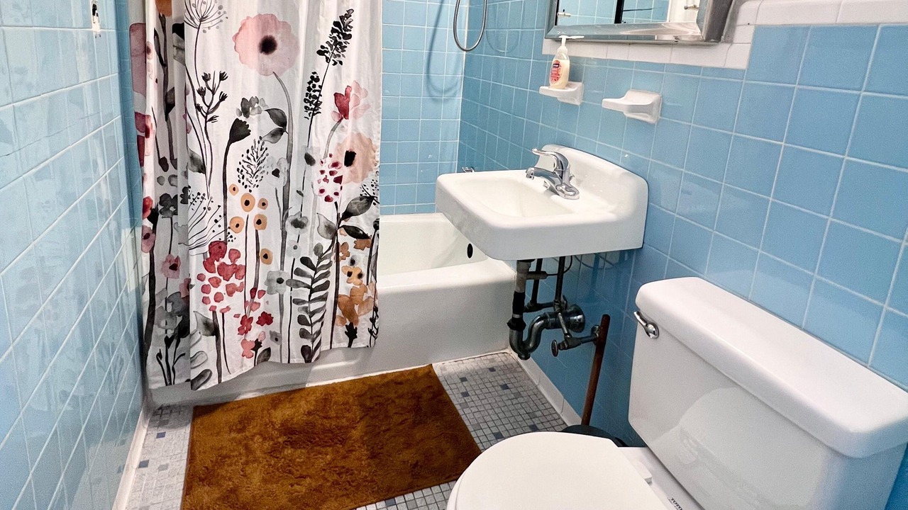 Photo of Bathroom in Sutton Place