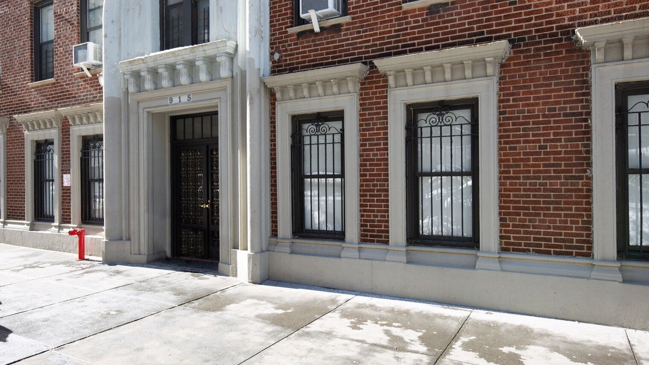 Photo of Outdoor in Bloomingdale