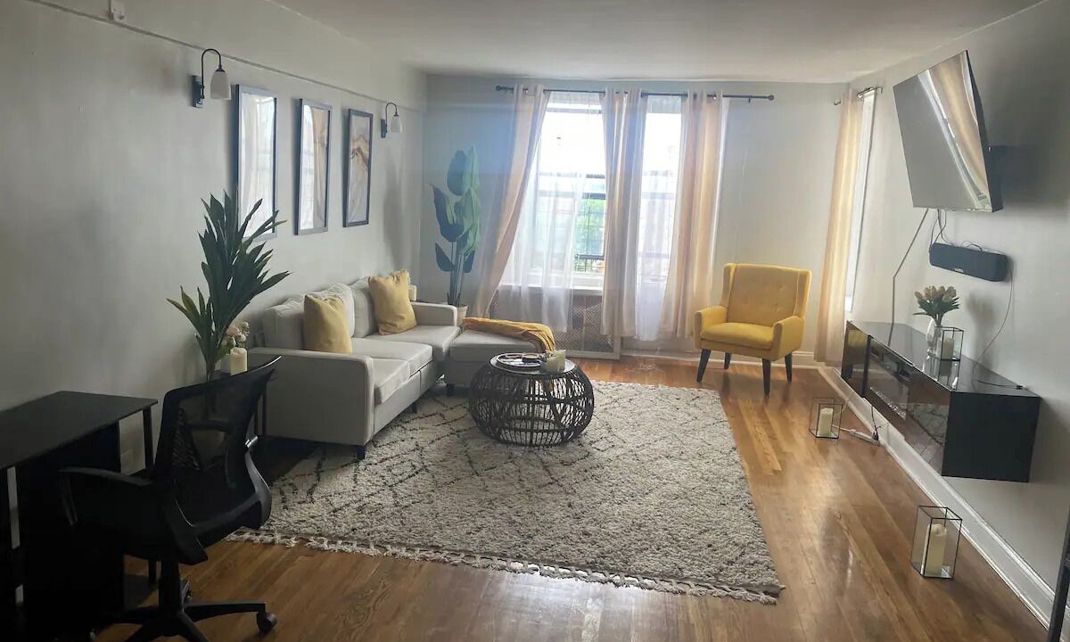 Photo of Livingroom in Queens