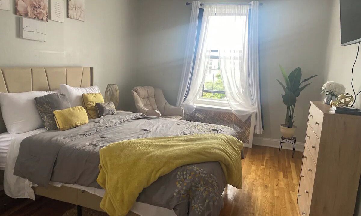 Photo of Bedroom in Queens