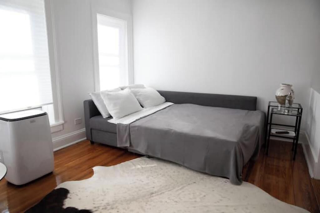 Photo of Bedroom in Hunters Point
