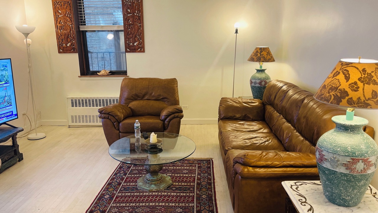 Photo of Livingroom in Central Park West