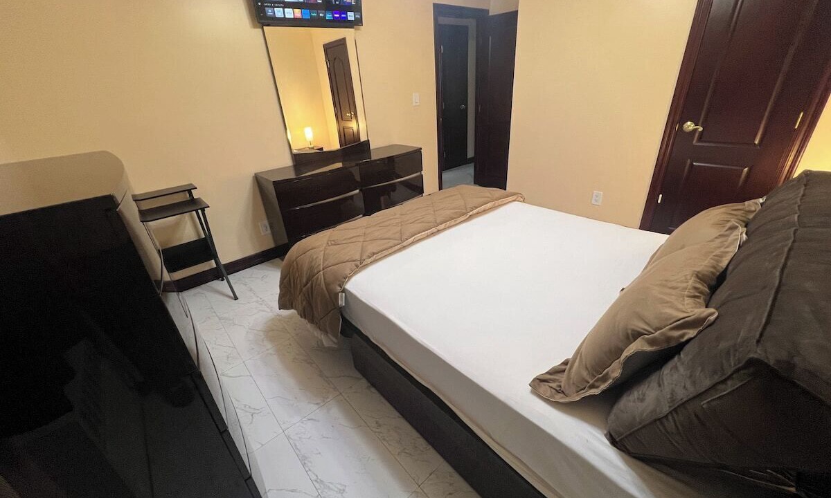 Photo of Bedroom in Queens