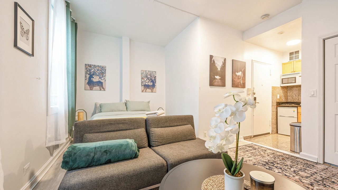 Photo of Livingroom in Rose Hill