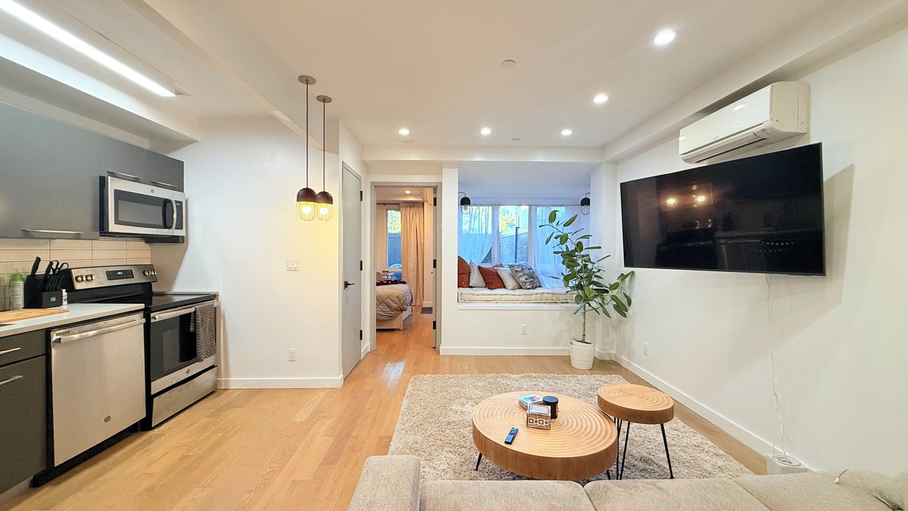 Photo of Livingroom in Bedford-Stuyvesant