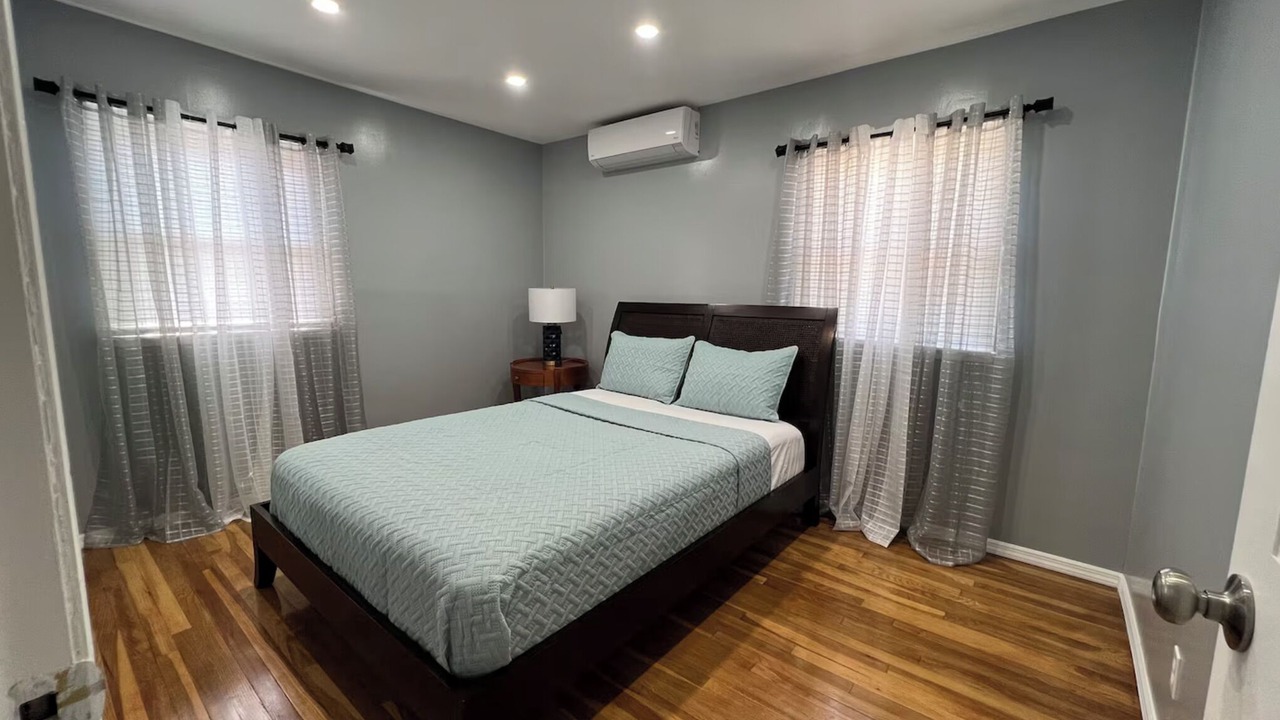 Photo of Bedroom in Queens